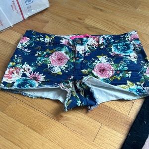 Floral Denim Shorts - 11